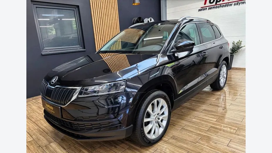 SKODA Karoq -