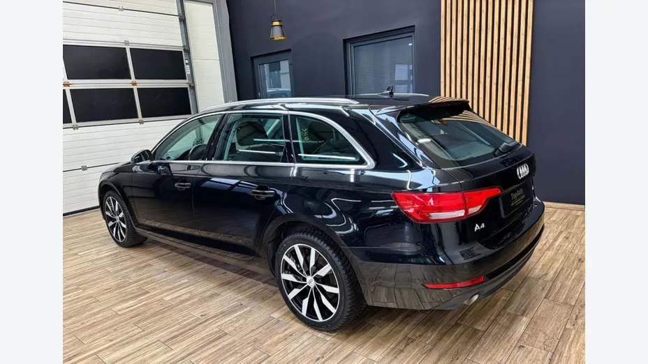 AUDI A4 Avant -