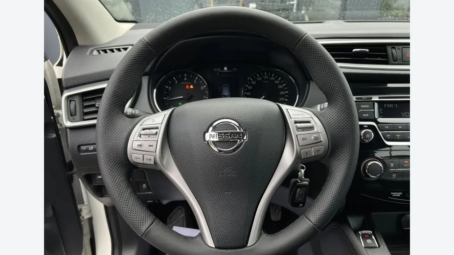 NISSAN Qashqai -