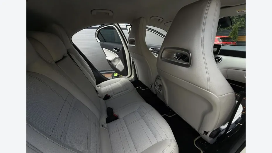 MERCEDES-BENZ A Klasa -