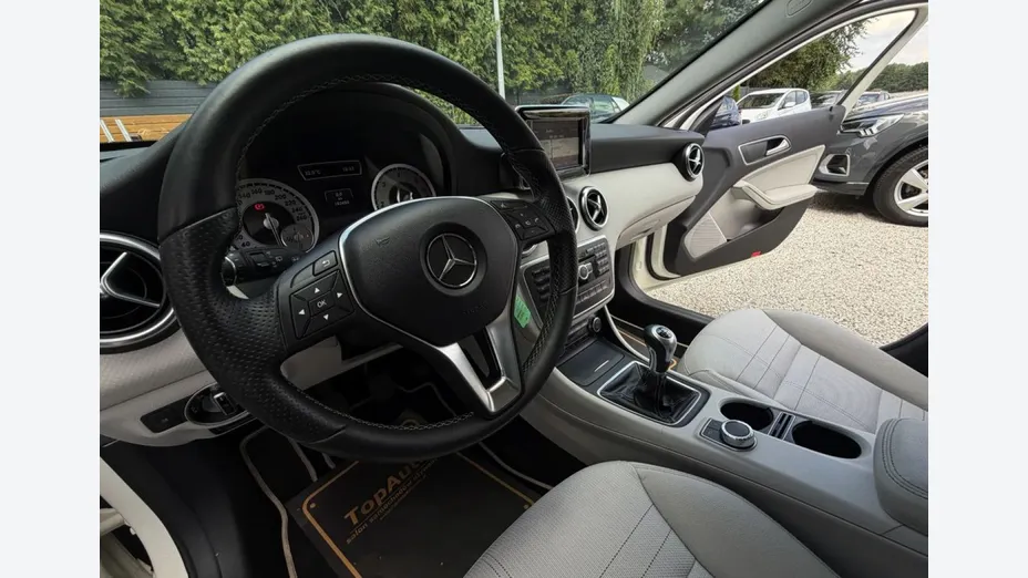 MERCEDES-BENZ A Klasa -