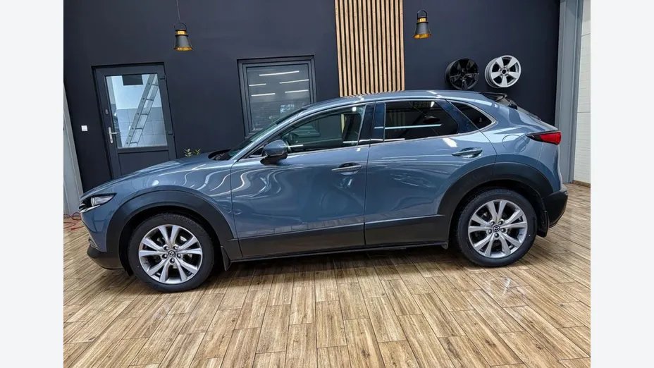 MAZDA CX-30 -