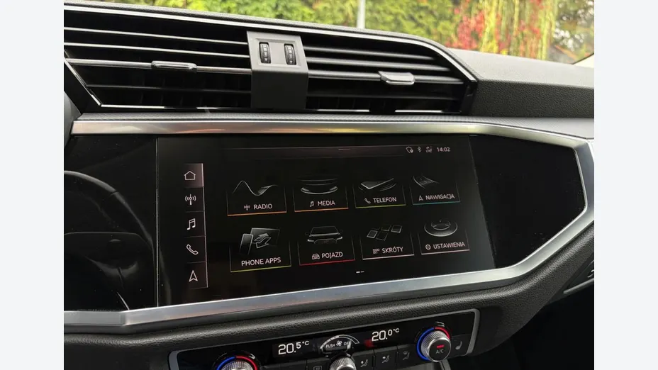 AUDI Q3 -