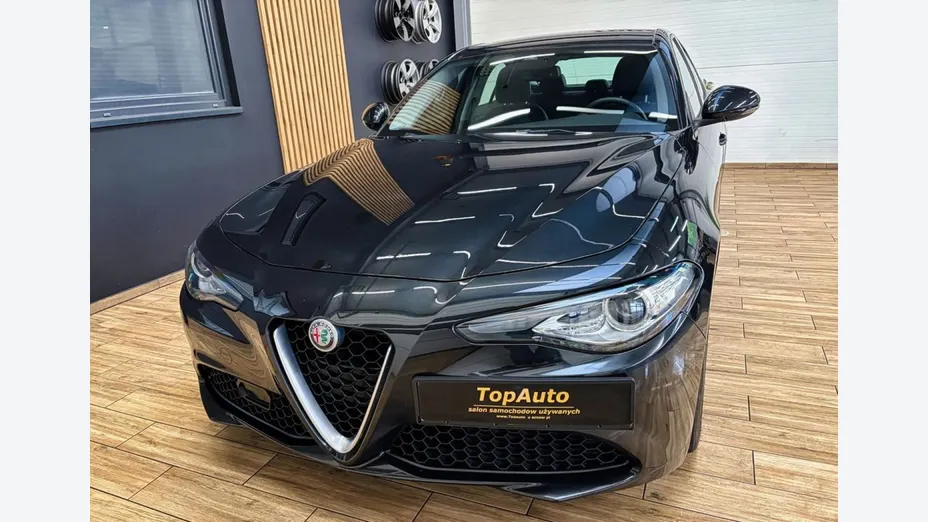 ALFA ROMEO Giulia -