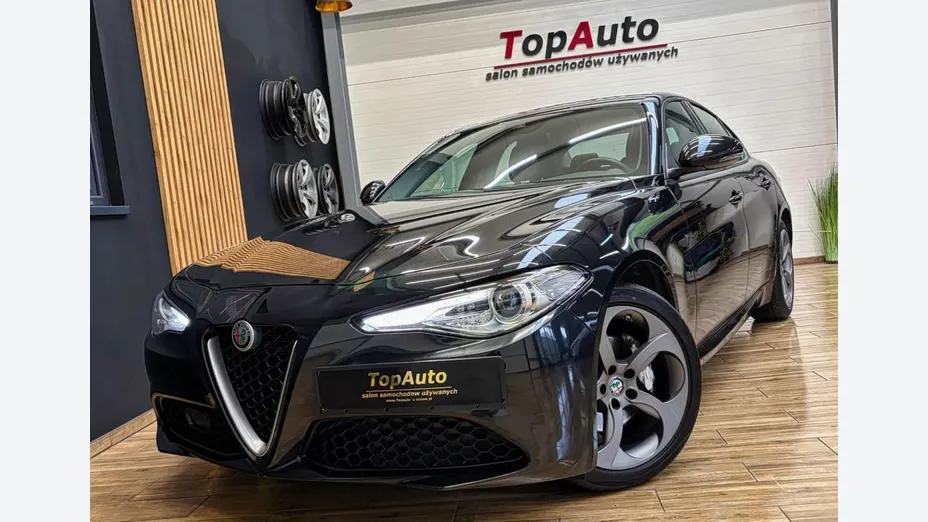 ALFA ROMEO Giulia -