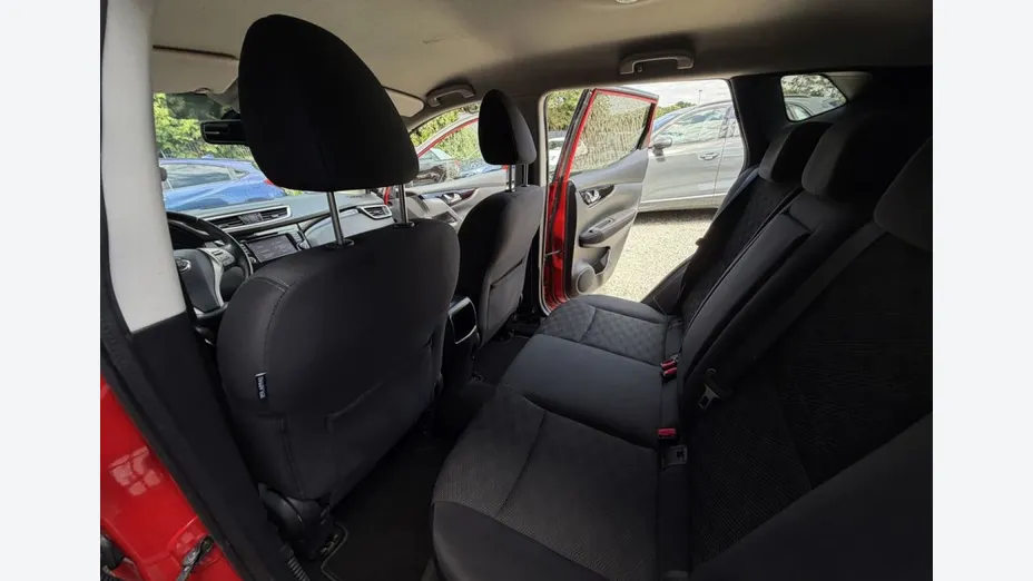 NISSAN Qashqai -