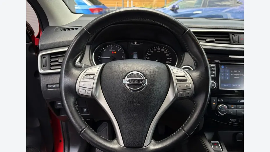 NISSAN Qashqai -