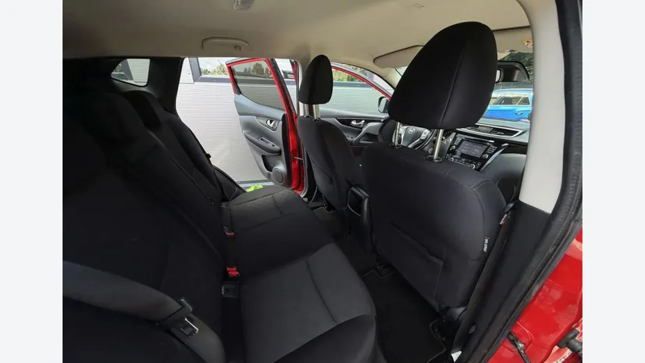 NISSAN Qashqai -