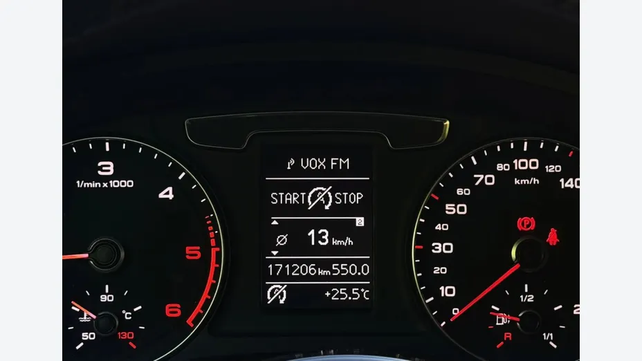 AUDI Q3 -