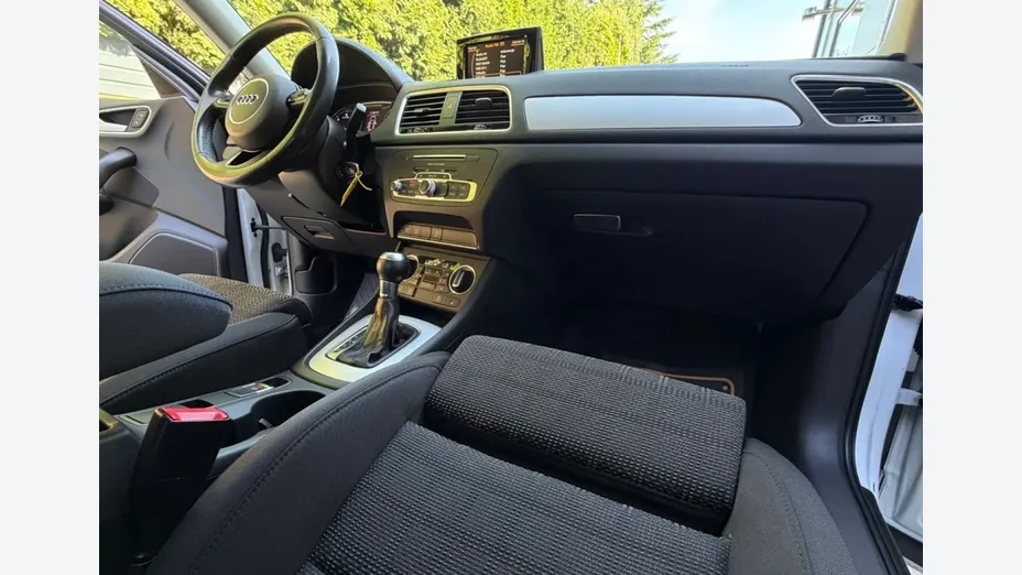 AUDI Q3 -