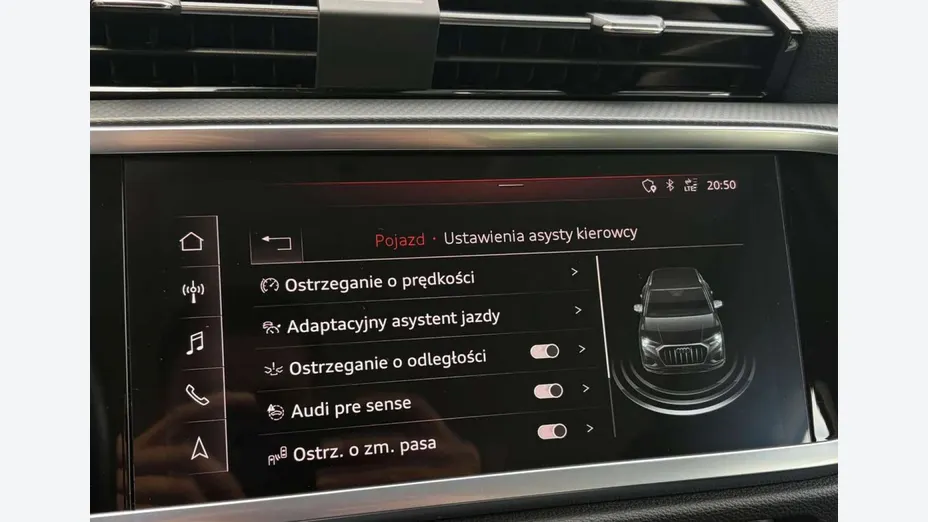 AUDI Q3 -