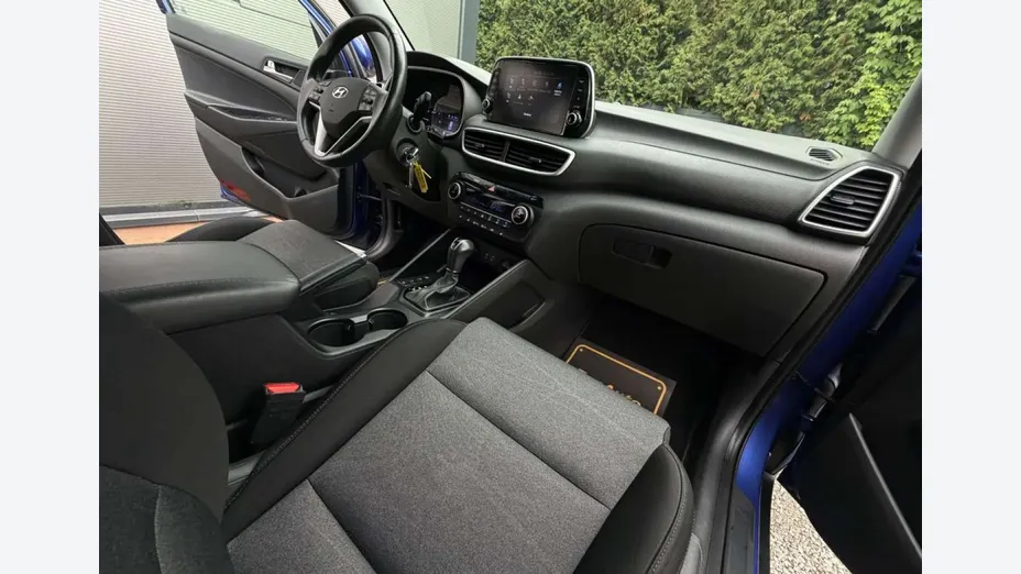 HYUNDAI Tucson -