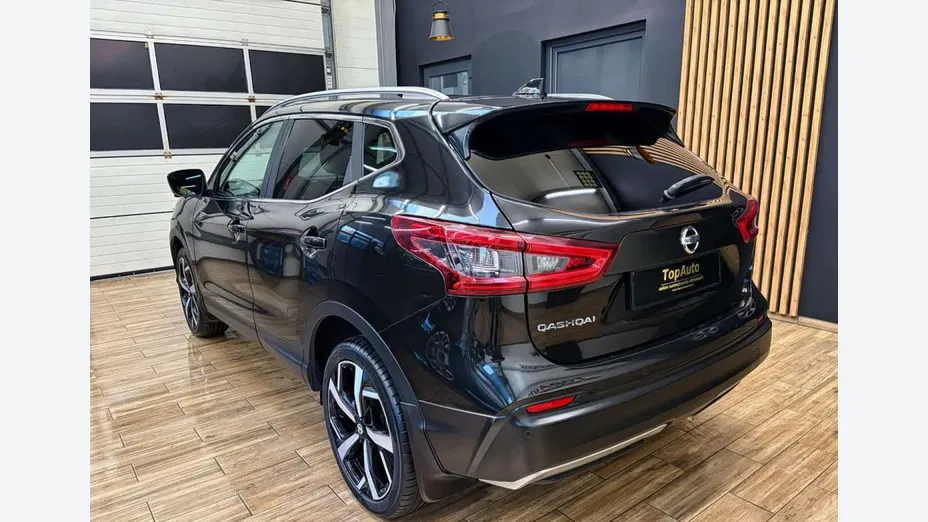 NISSAN Qashqai -