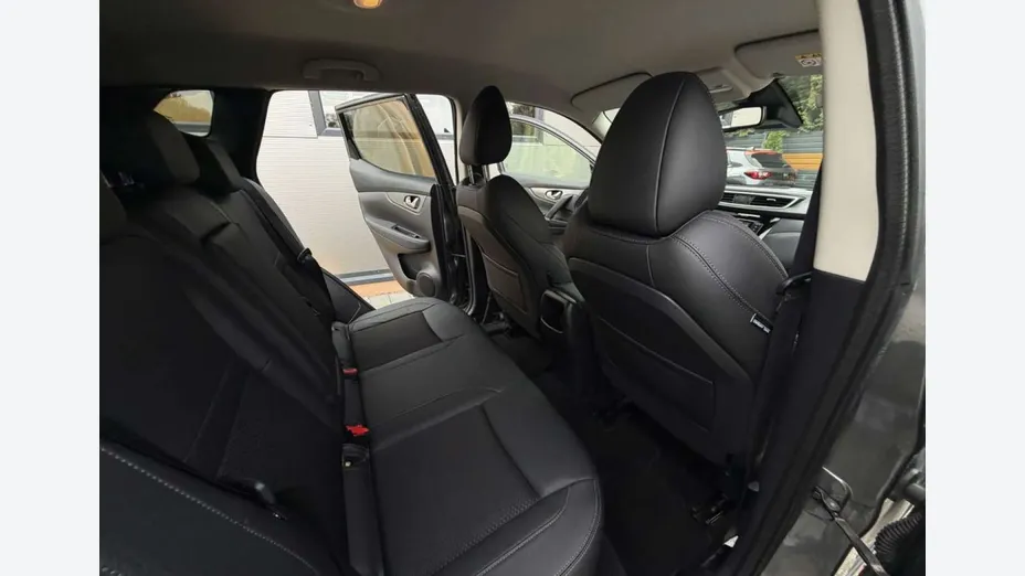 NISSAN Qashqai -