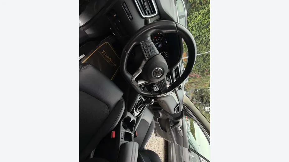 NISSAN Qashqai -