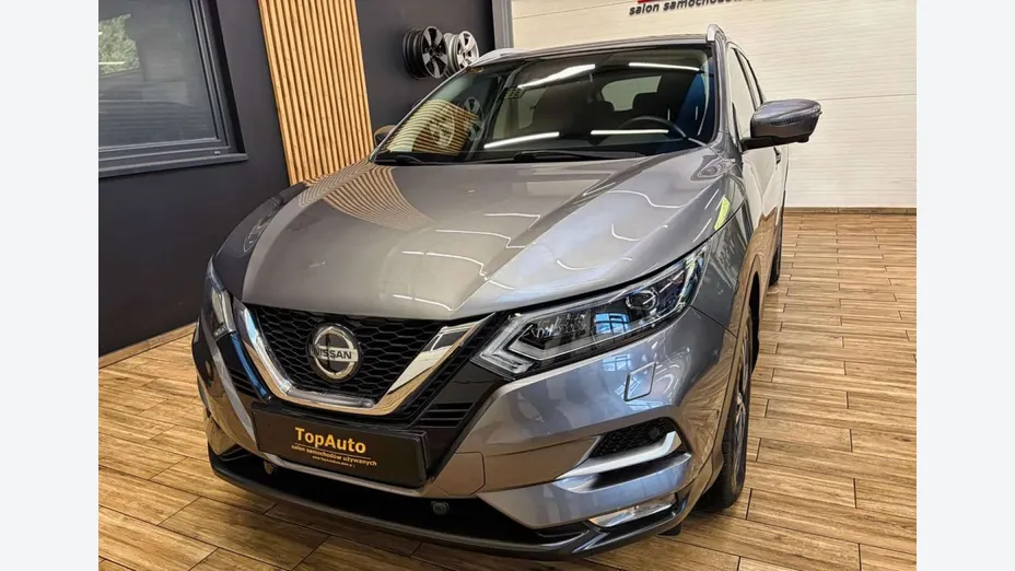 NISSAN Qashqai -