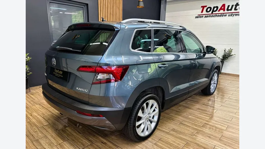 SKODA Karoq -
