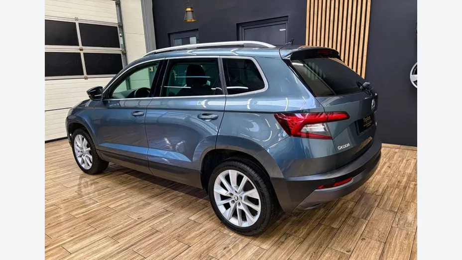 SKODA Karoq -