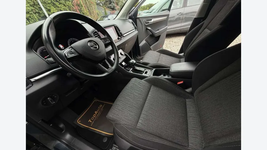SKODA Karoq -