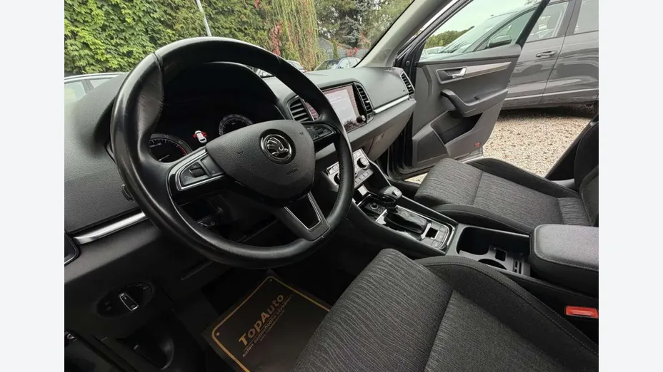 SKODA Karoq -