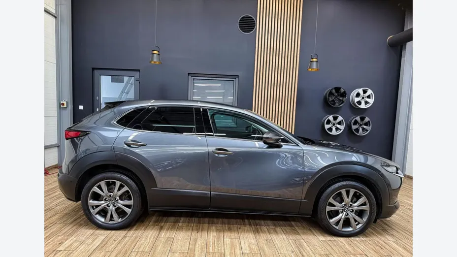 MAZDA CX-30 -