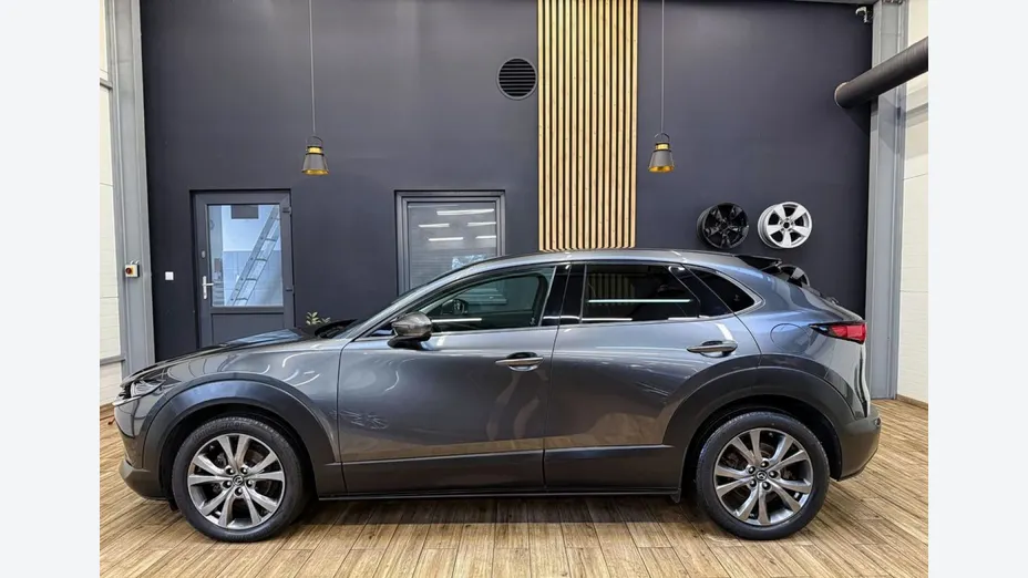 MAZDA CX-30 -