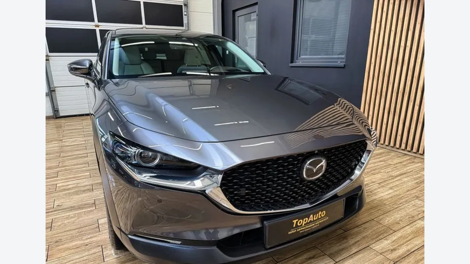 MAZDA CX-30 -