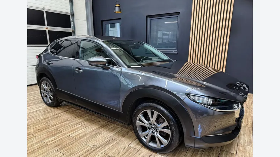 MAZDA CX-30 -