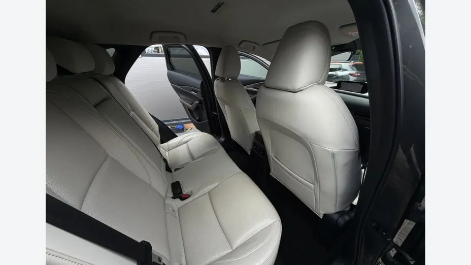 MAZDA CX-30 -