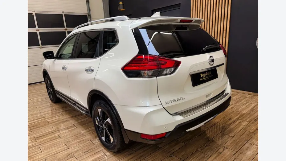 NISSAN X-Trail -