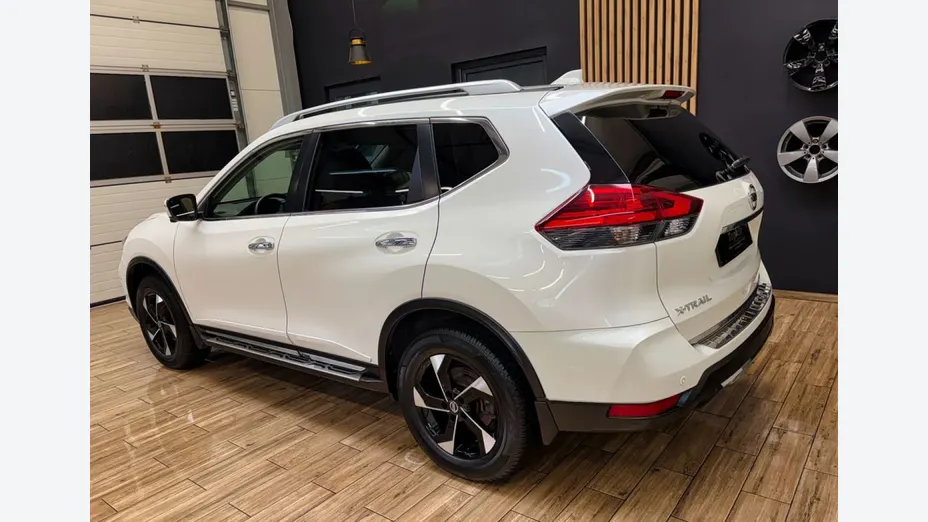 NISSAN X-Trail -