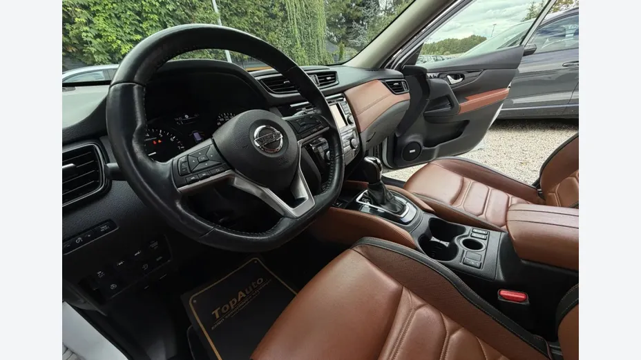 NISSAN X-Trail -