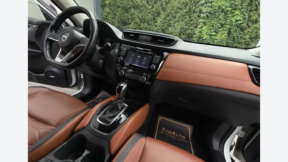 NISSAN X-Trail -