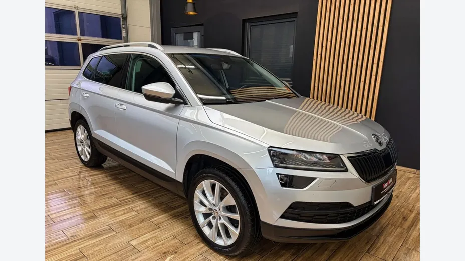 SKODA Karoq -