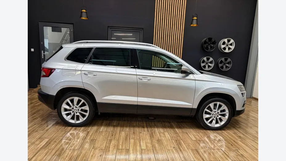SKODA Karoq -
