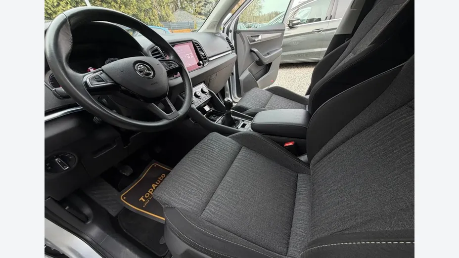 SKODA Karoq -