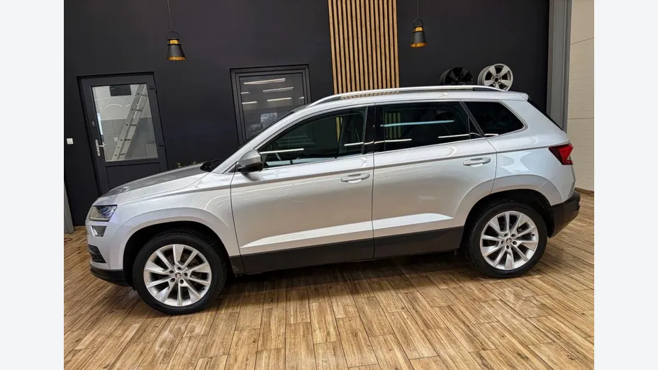 SKODA Karoq -