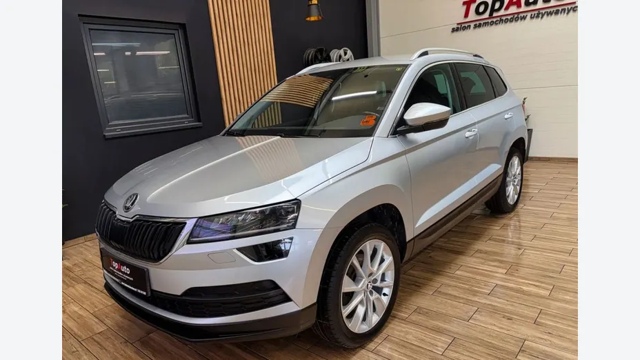 SKODA Karoq -
