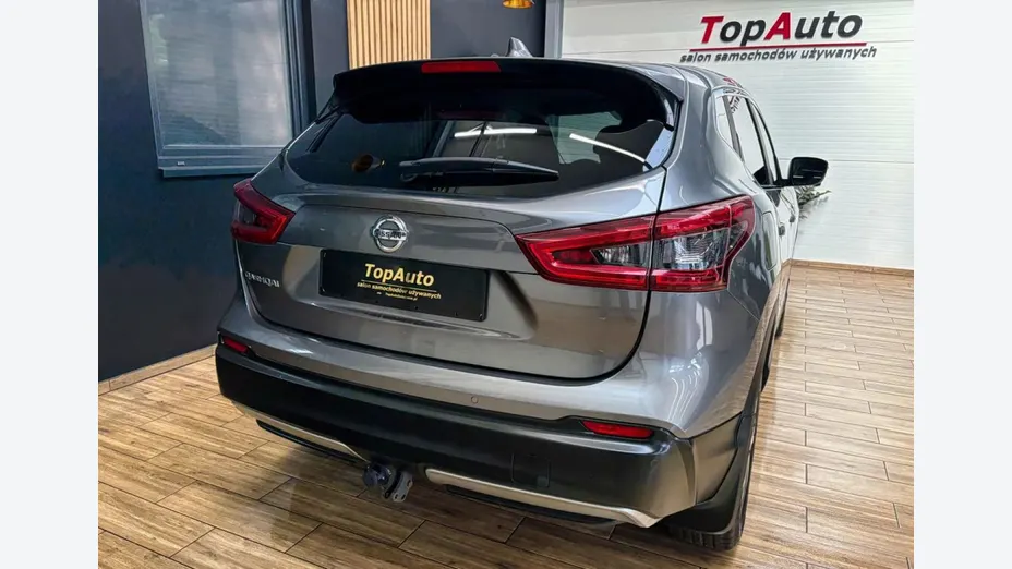 NISSAN Qashqai -