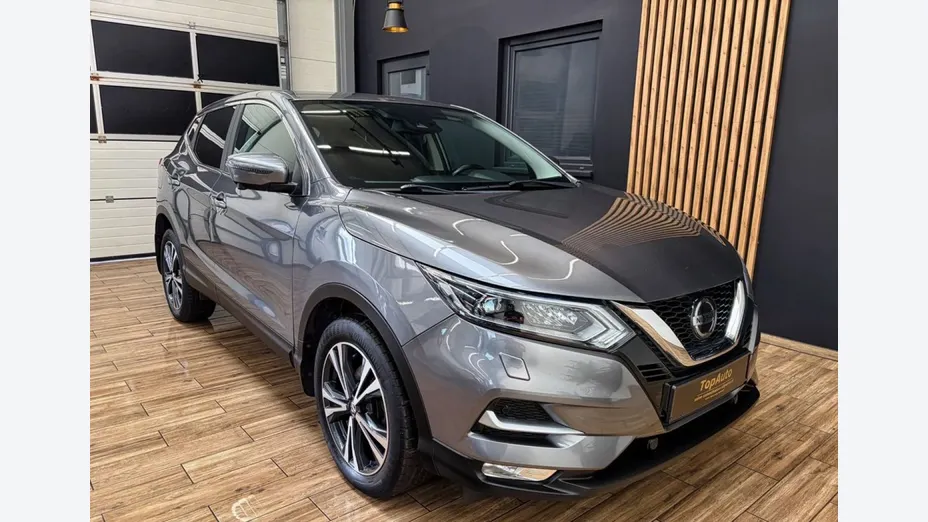 NISSAN Qashqai -