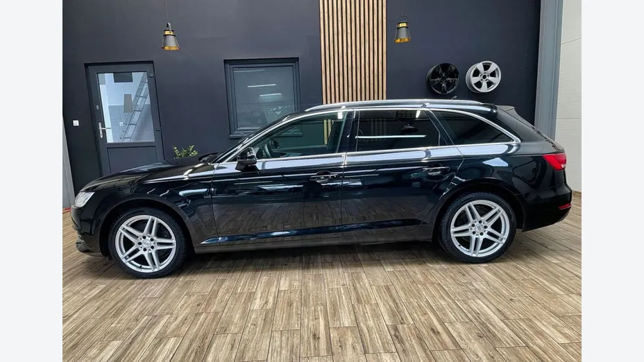 AUDI A4 Avant -