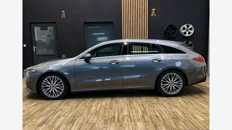 MERCEDES-BENZ CLA -