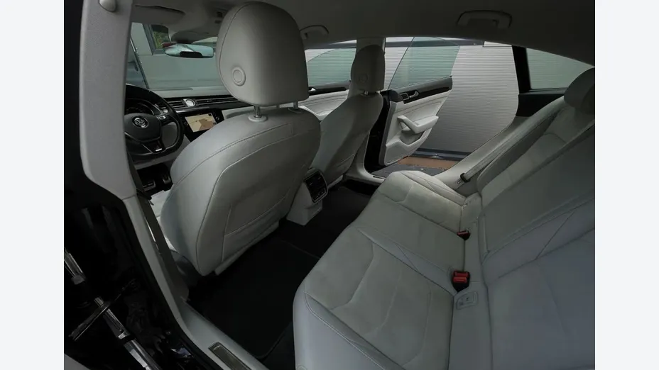VOLKSWAGEN Arteon -