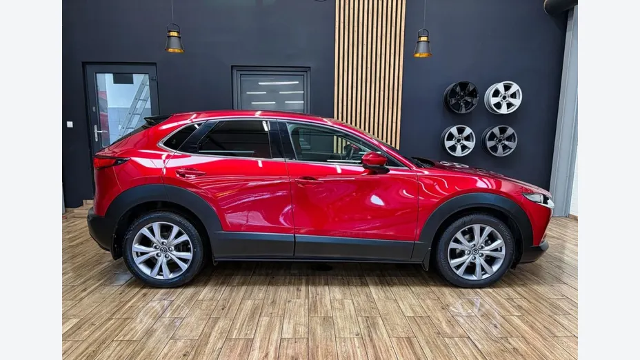 MAZDA CX-30 -
