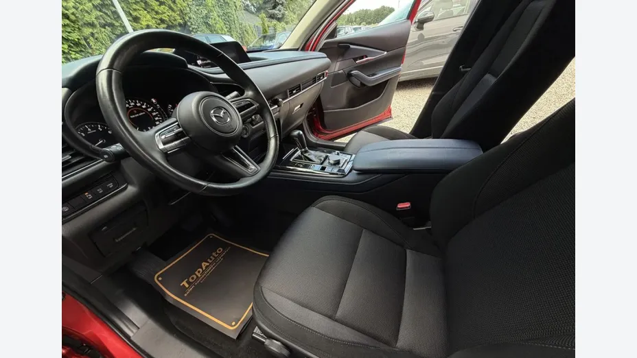 MAZDA CX-30 -