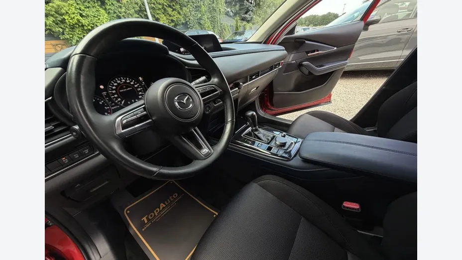MAZDA CX-30 -