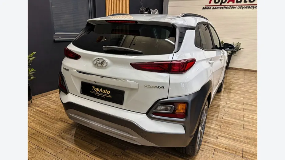 HYUNDAI Kona -
