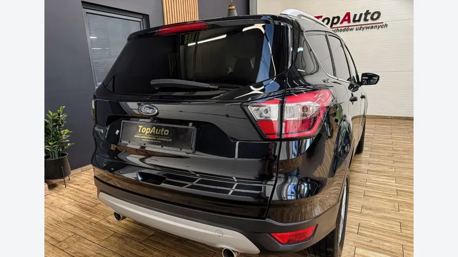 FORD Kuga -