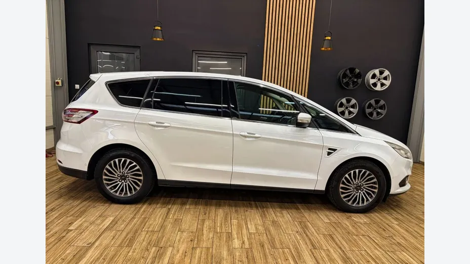 FORD S-MAX -