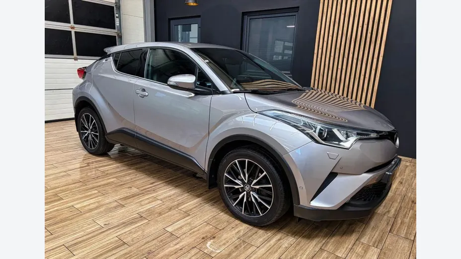 TOYOTA C-HR -